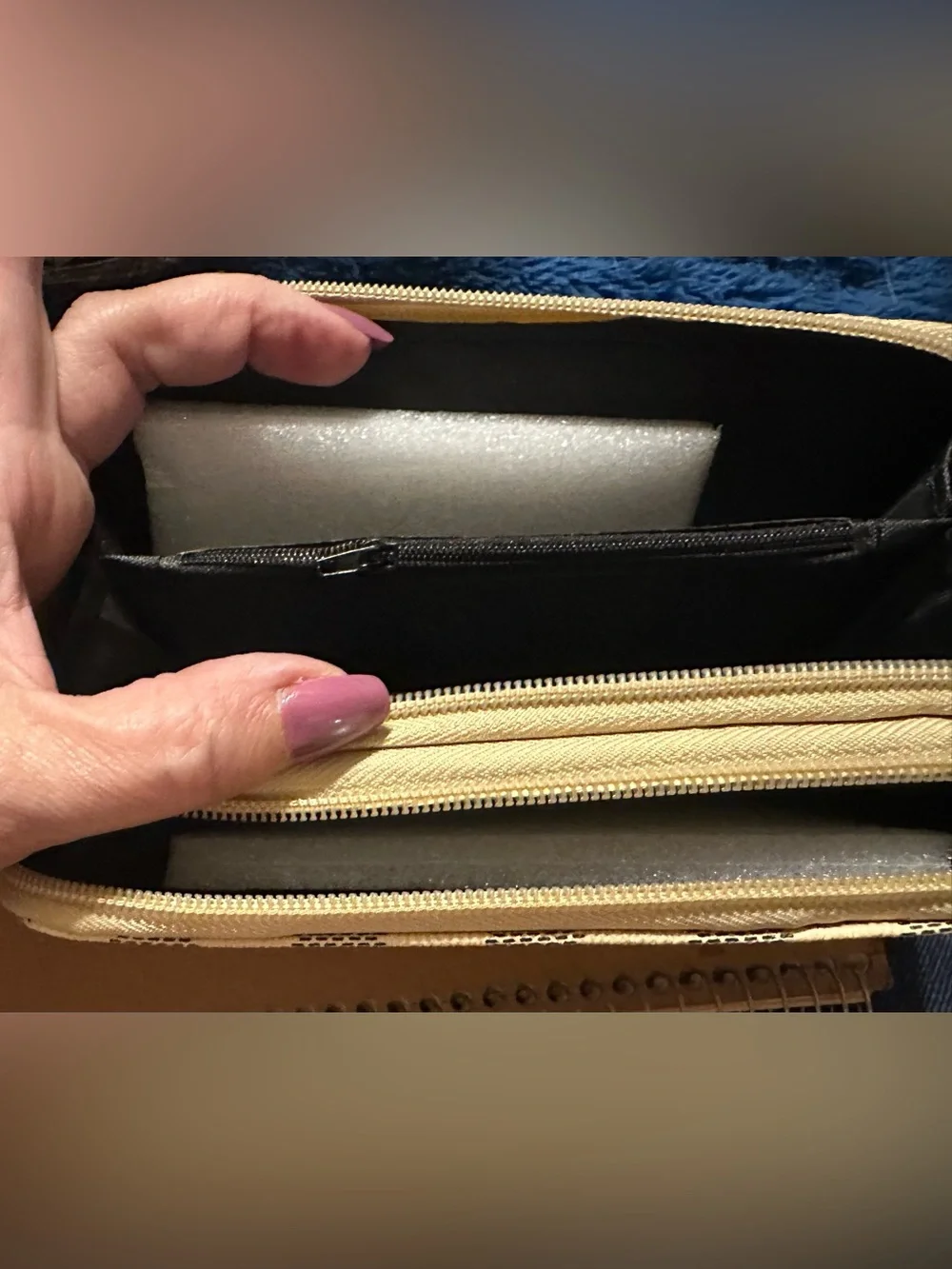 Women’s Wristlet Wallet